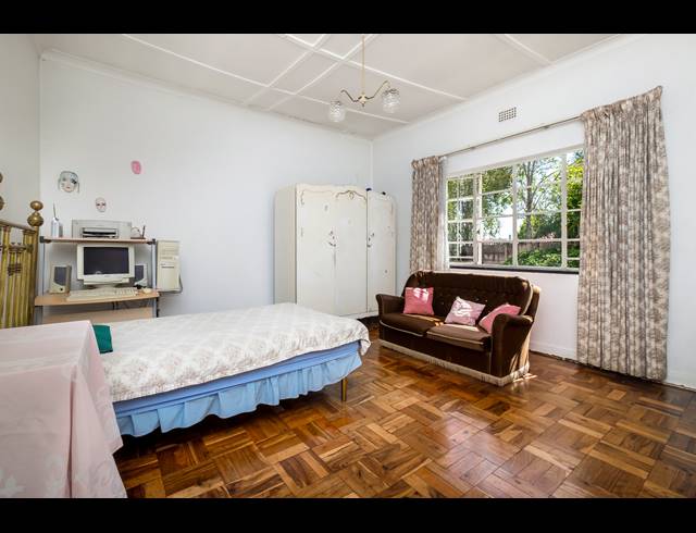 5 BEDROOM HOUSE FOR SALE IN GREENSIDE